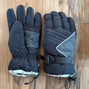 Black and Gray Winter Gloves